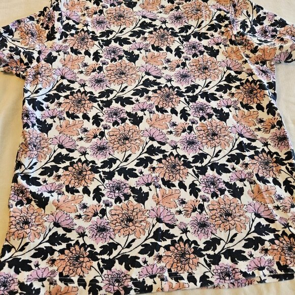 Basic Editions Flower Top - Picture 6 of 6